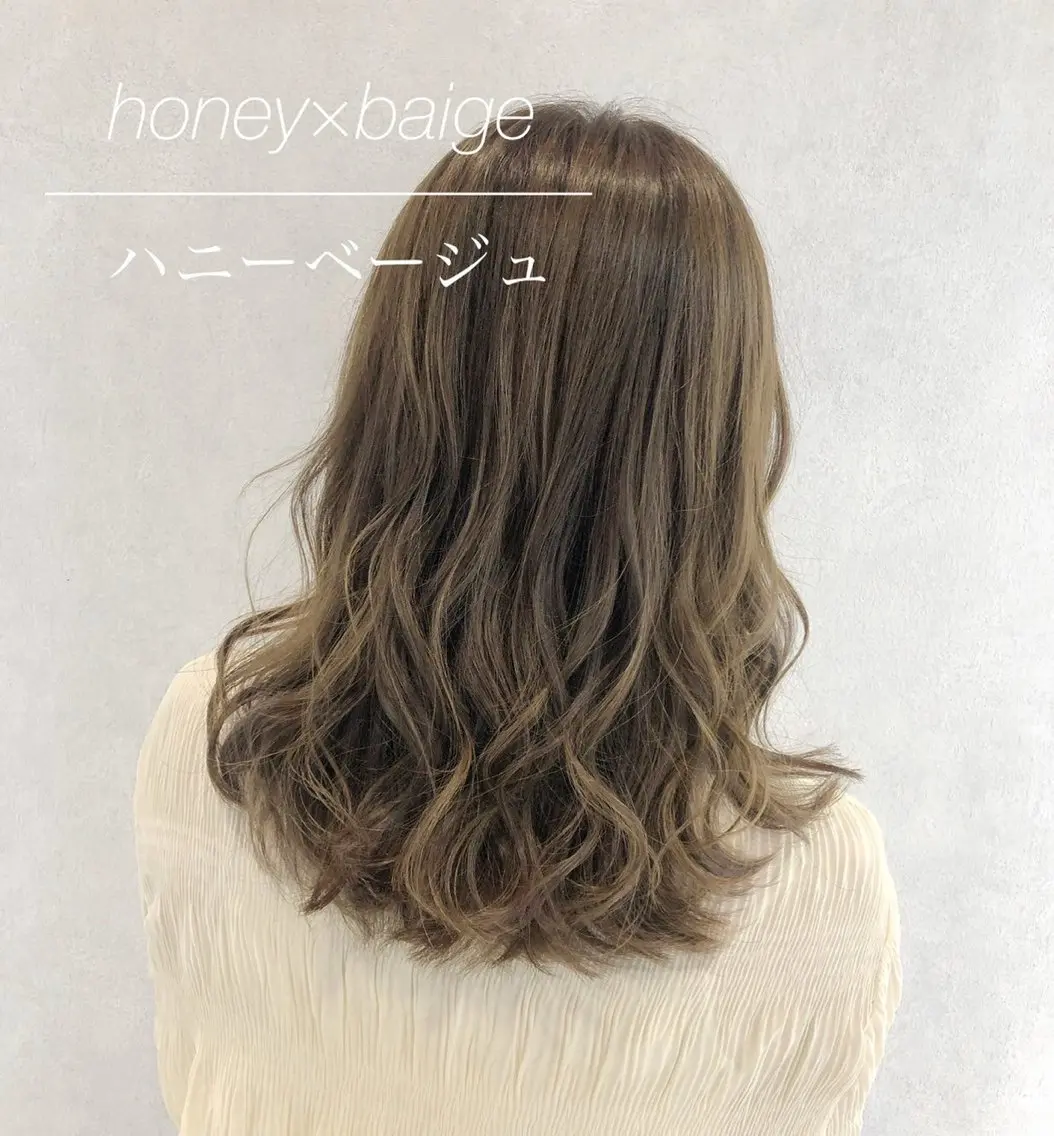 セミロング カラー バレイヤージュ ベージュカラー ハイトーンカラー エクステ レイヤーカット 代表/七瀬/ギャル/ シールエクステ/渋谷のヘアスタイル