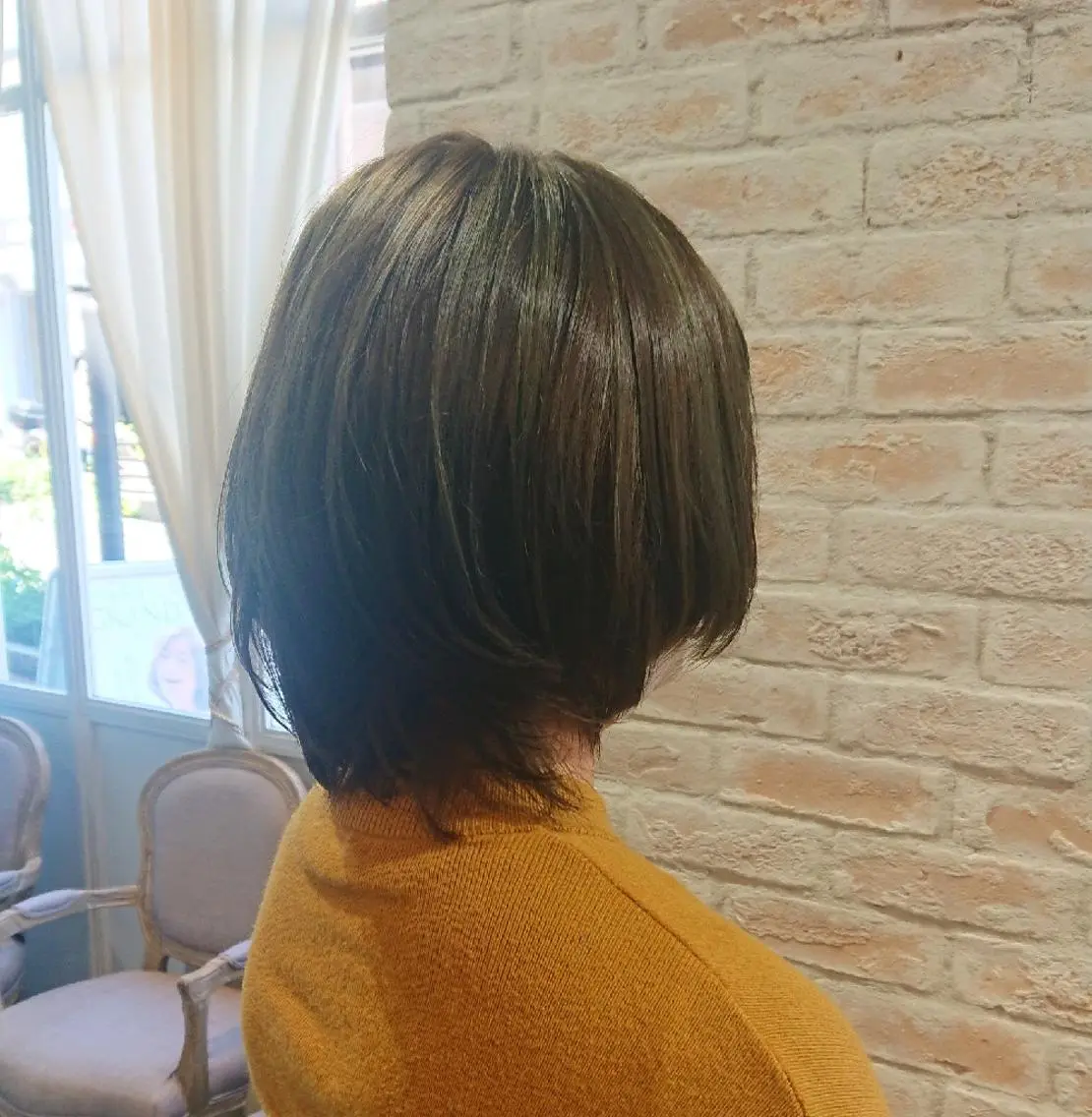 ミディアム カラー ベージュカラー ハイライトカラー ハイライト 赤松 摩美のヘアスタイル