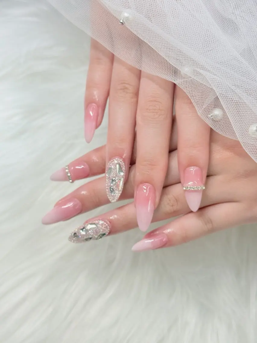 ネイル 韓国ネイル マグネットネイル 持ち込み Dyo Nail_Royalのネイルデザイン
