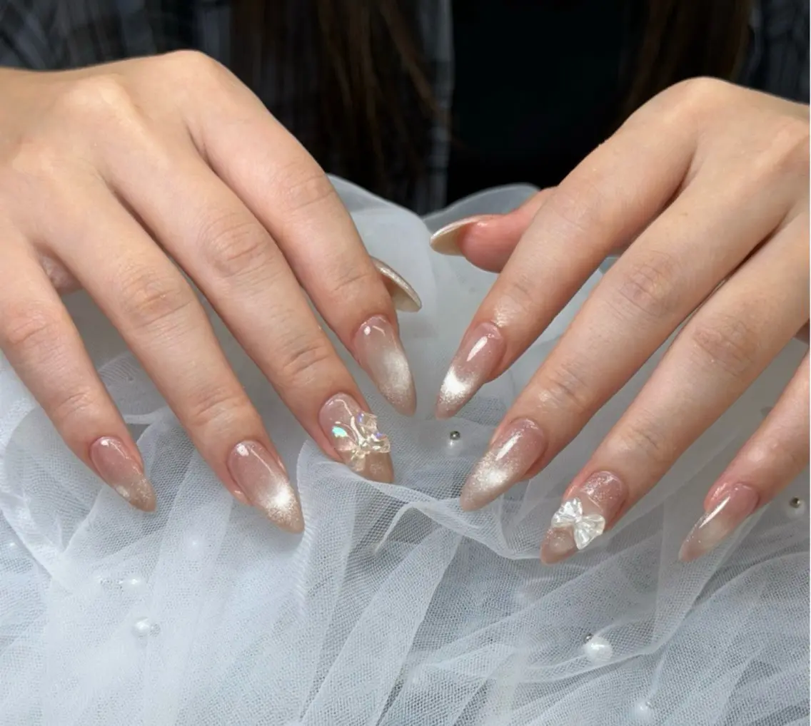 ネイル フラッシュネイル フレンチネイル ジェルネイル ガラスフレンチ 韓国ネイル LEMON NAIL FUK(博多駅前)のネイルデザイン