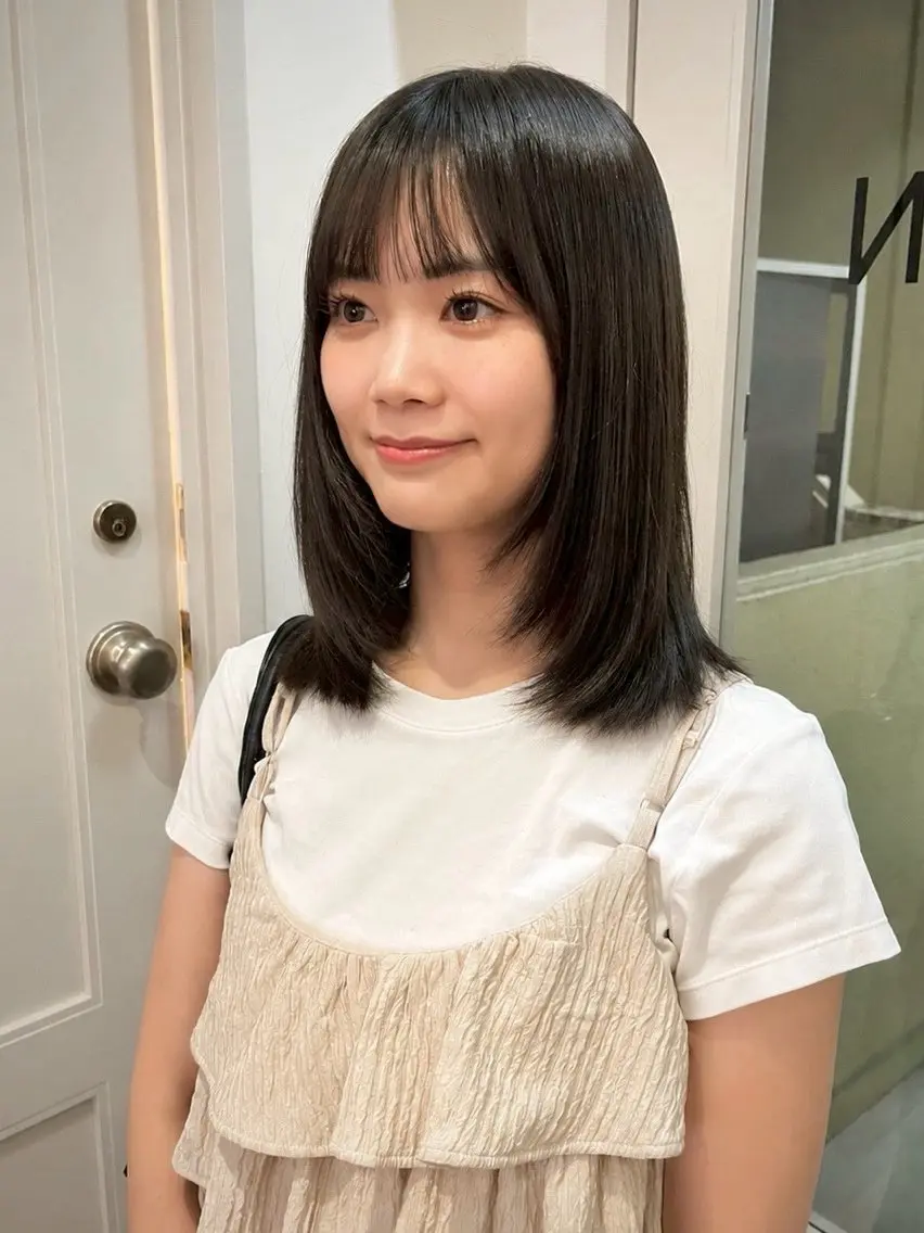 ミディアム カラー ヘアカラー トリートメント あやか🩰 カラーモデル/栄のヘアスタイル