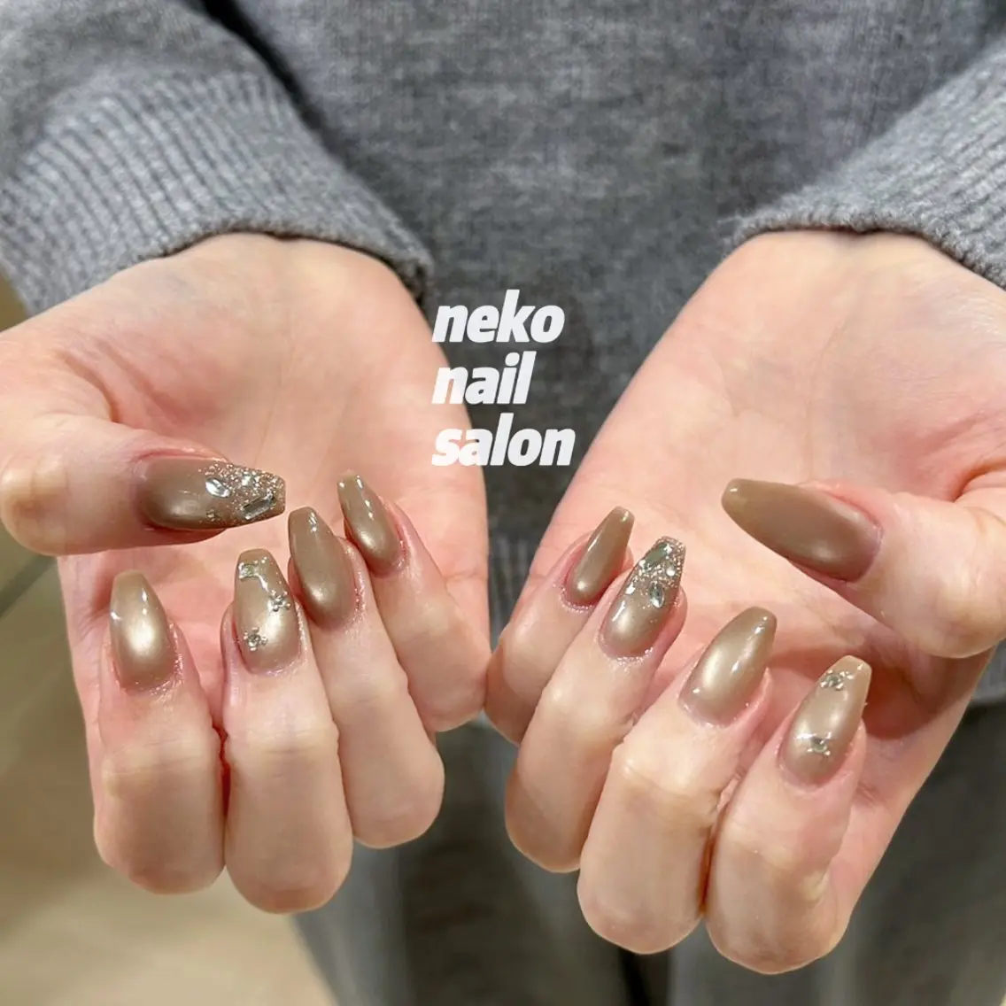 ネイル キラキラネイル マグネットネイル ハンドネイル neko nailのネイルデザイン