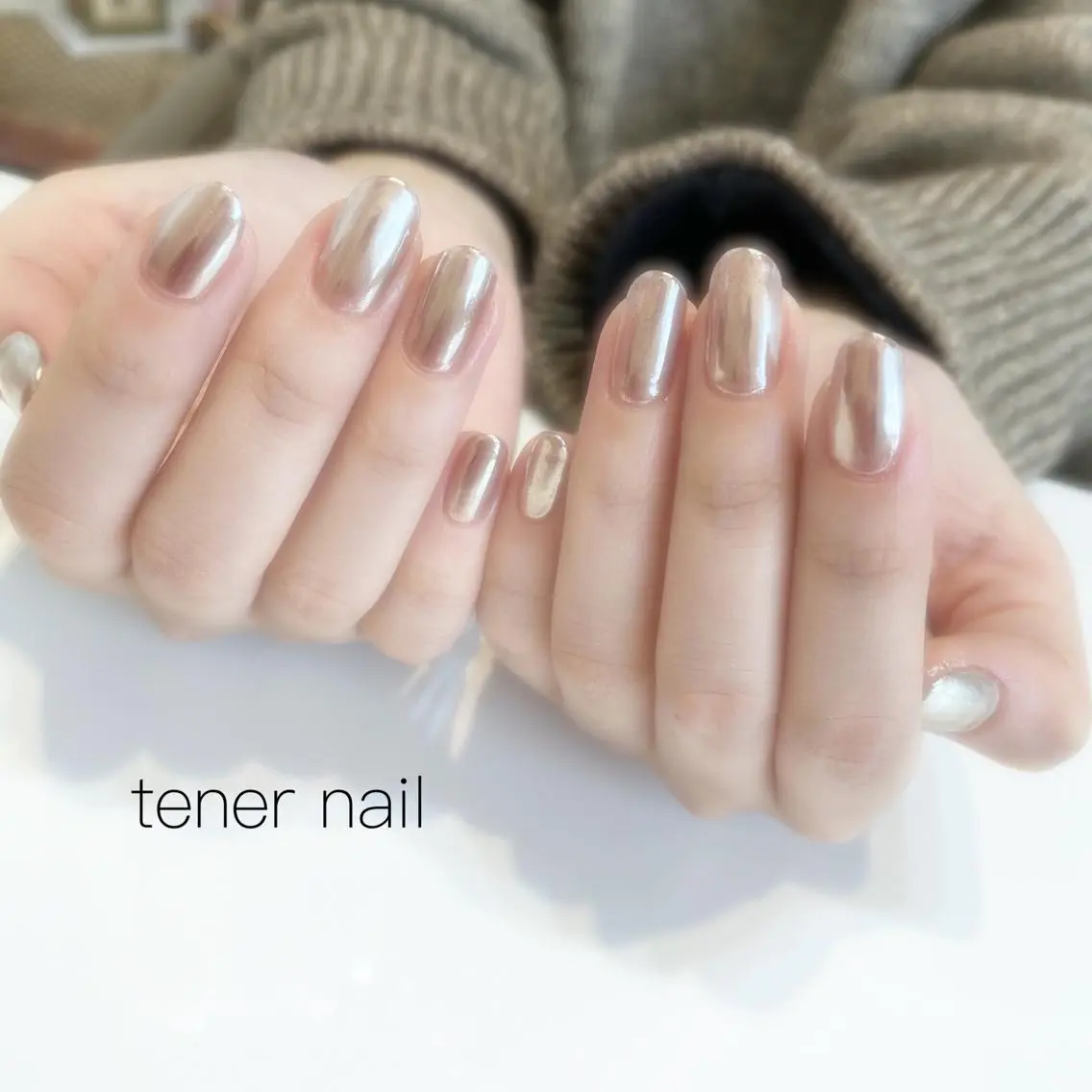ネイル ミラーネイル シルバー テネルネイル tener nailのネイルデザイン
