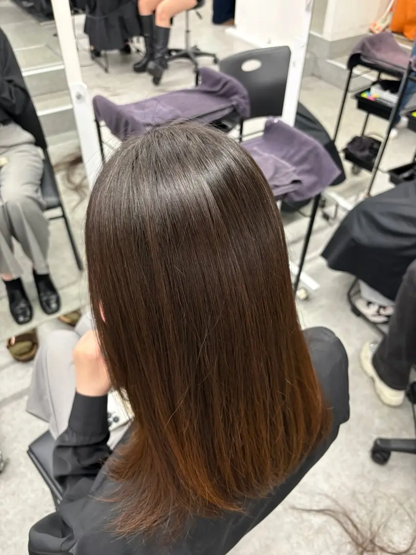カラー 透明感カラー🫧 EMAのヘアスタイル
