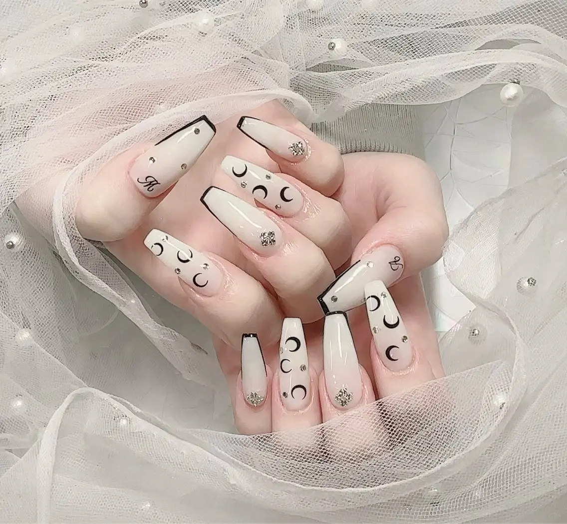 ネイル R salonのネイルデザイン