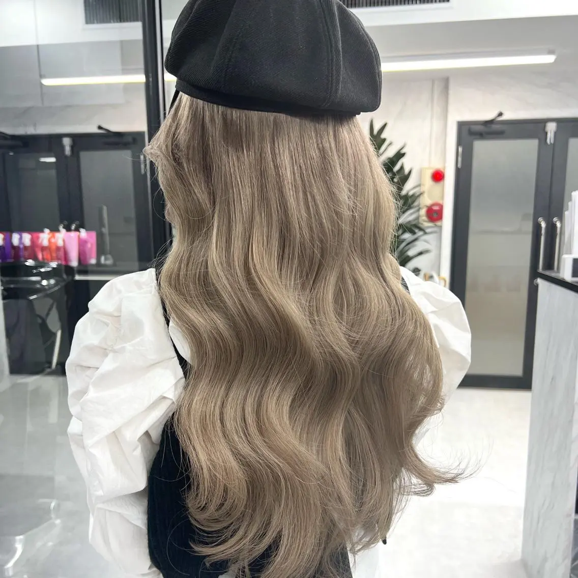 ロング カラー シールエクステ ハイトーンカラー エクステ ヘアカラー エクステ シールエクステ特化 ハイトーン、NANAのヘアスタイル