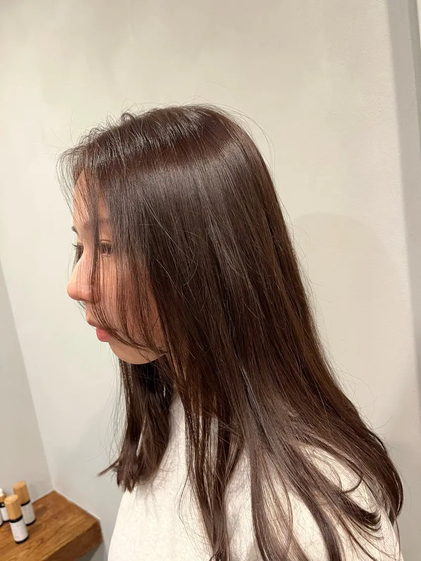 ロング カラー アッシュ アッシュグレー アッシュグレージュ グレージュ ヘアカラー COME HAIR カイのヘアスタイル
