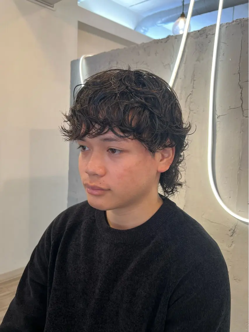 パーマ メンズ マッシュ メンズパーマ ニュアンスパーマ カット パーマ いぐちしょうた🫧 VISAGEbaskのヘアスタイル