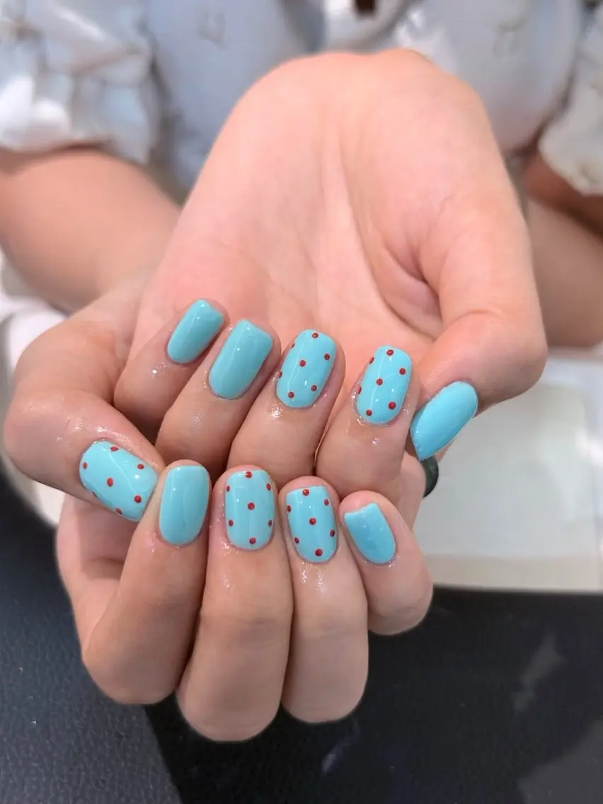 ネイル チークネイル ドット フレンチネイル グラデーション 韓国ネイル ハンドネイル Minette nailrinrinのネイルデザイン