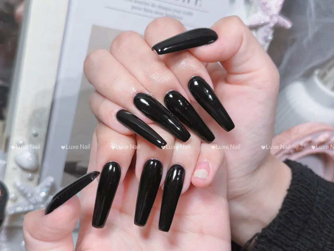 ネイル アートネイル オーロラネイル カジュアル クリアネイル 長さ出し ハンドネイル Luxe Nail Salonのネイルデザイン