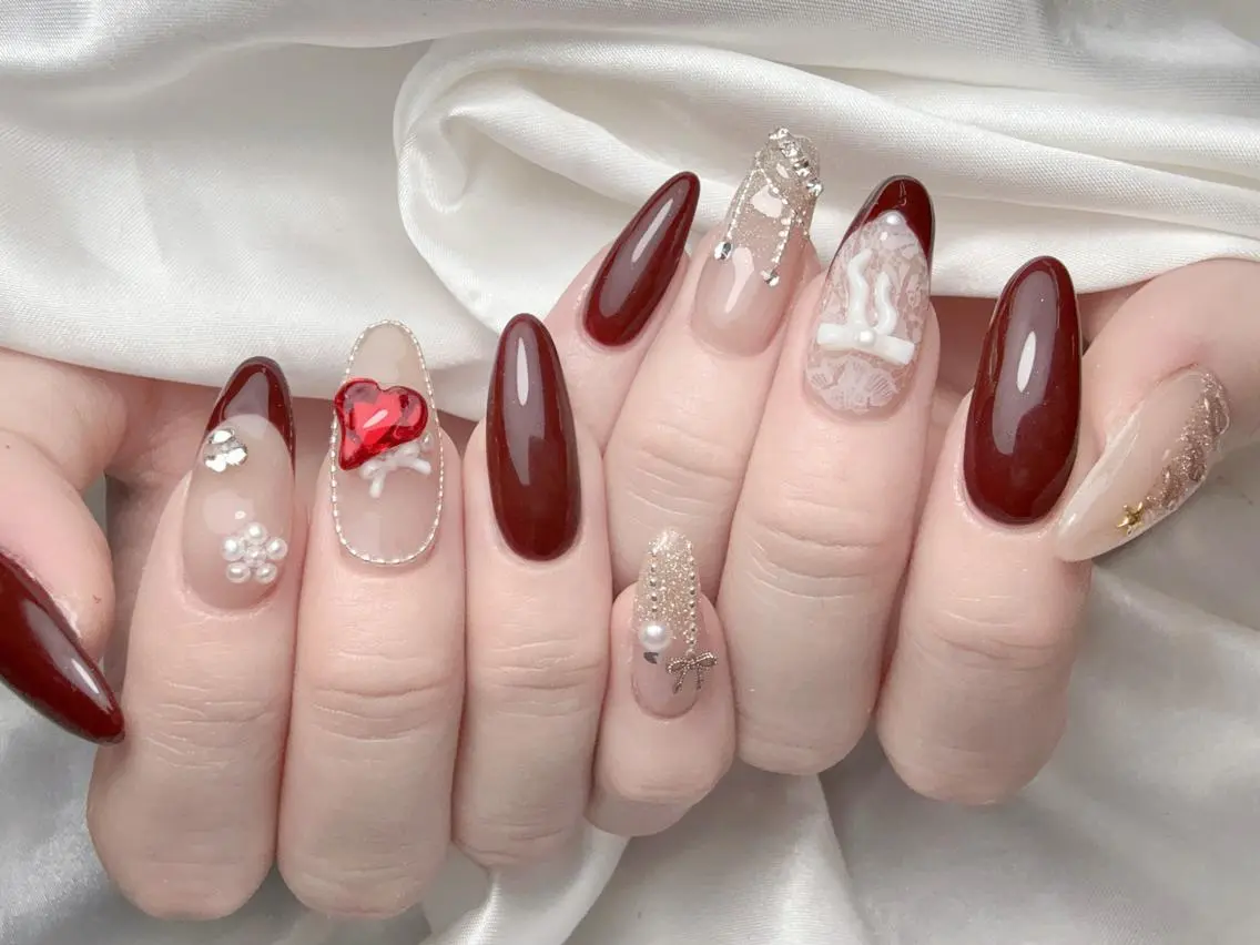 ネイル オーロラネイル チークネイル 長さ出し フラッシュネイル フレンチネイル ハンドネイル ハンドケア 💅Nail Boutiqueのネイルデザイン