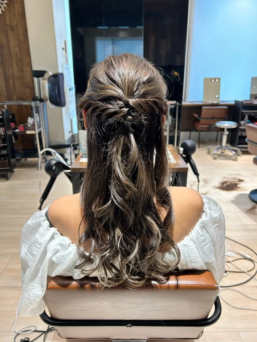 ロング ヘアアレンジ ハーフアップ カット ヘアセット 髙木美緒🌿 レイヤー/アレンジのヘアスタイル