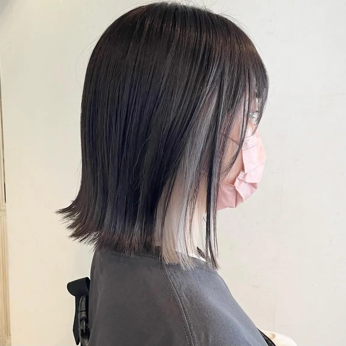 ショート カラー ベージュカラー ダークグレー ホワイトベージュ ヘアカラー トリートメント kitin 吉祥寺 山岸花のヘアスタイル