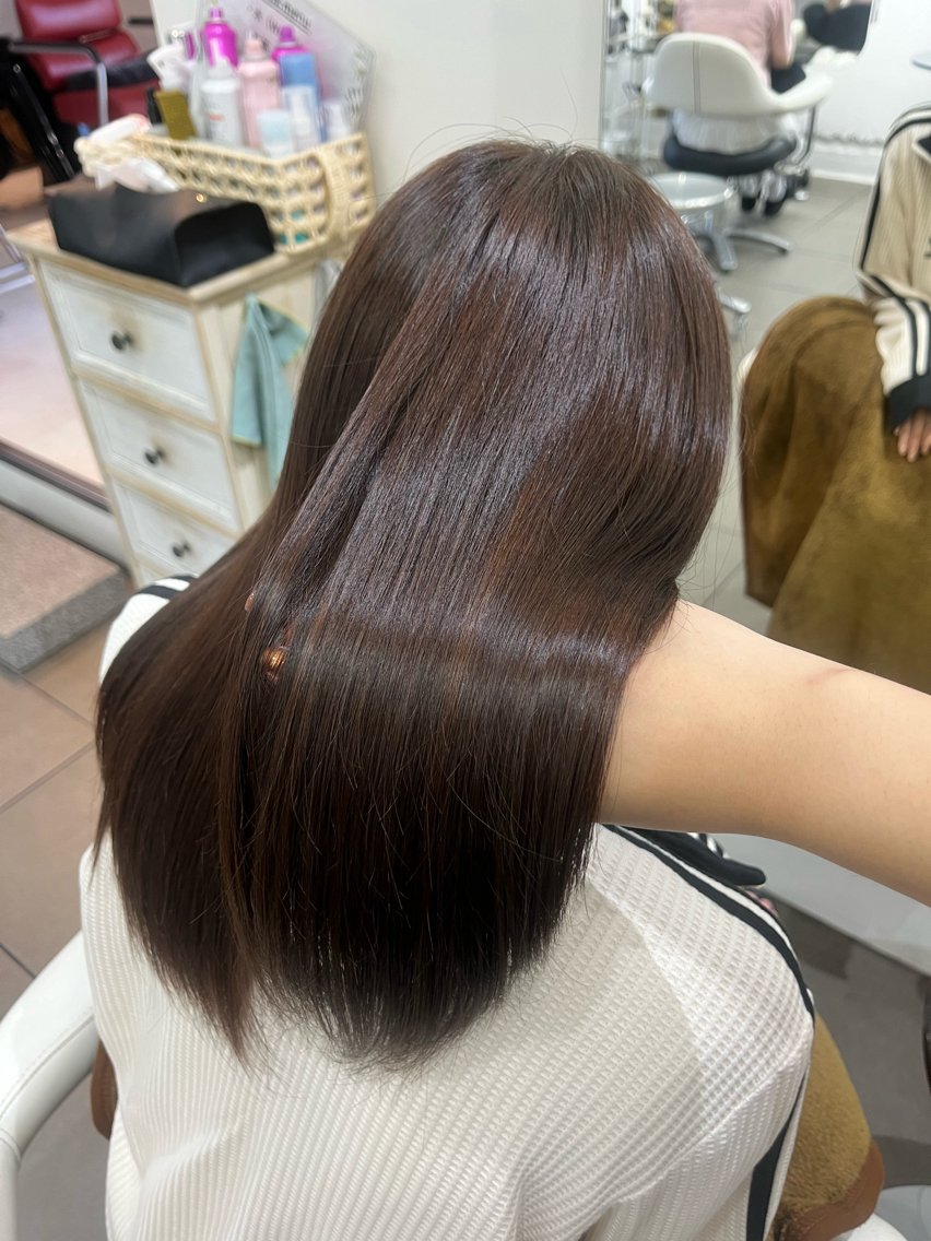 ロング カラー ヘアカラー トリートメント ヘッドスパ 透明感カラー ショート・ツムギのヘアスタイル
