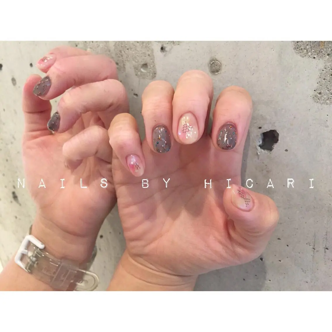 ショート カラー ネイル マツエク・マツパ ジェルネイル ニュアンスネイル パラジェル illum hicariのネイルデザイン