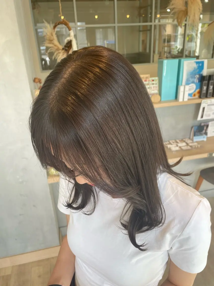 セミロング カラー ROCCO アイナ/ レイヤー透明感カラーのヘアスタイル