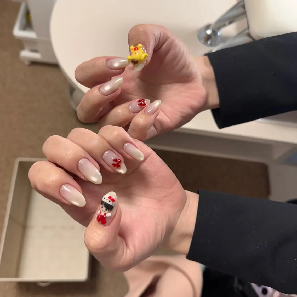 ネイル チークネイル フレンチネイル グラデーション 韓国ネイル マグネットネイル ハンドネイル Hana Nailのネイルデザイン