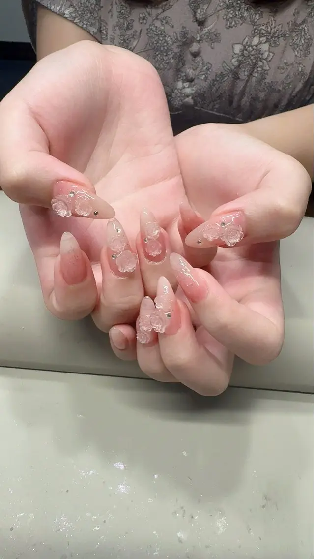 ネイル ハンドネイル 伊藤 仙奈のネイルデザイン