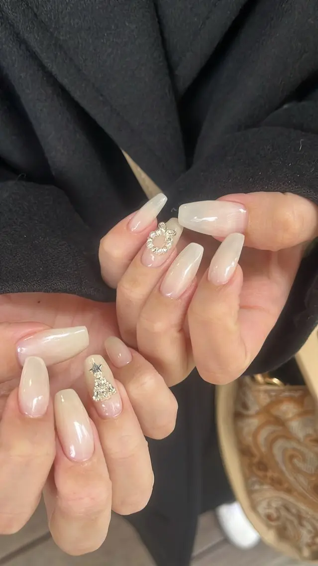 ネイル ニュアンスネイル シンプルネイル SAKU nail 作島茜のネイルデザイン