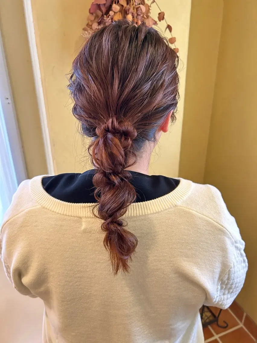 ロング ヘアアレンジ 入学式 タニモト ユイのヘアスタイル
