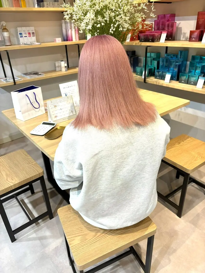 セミロング レイヤー/エクステ Veluaのヘアスタイル