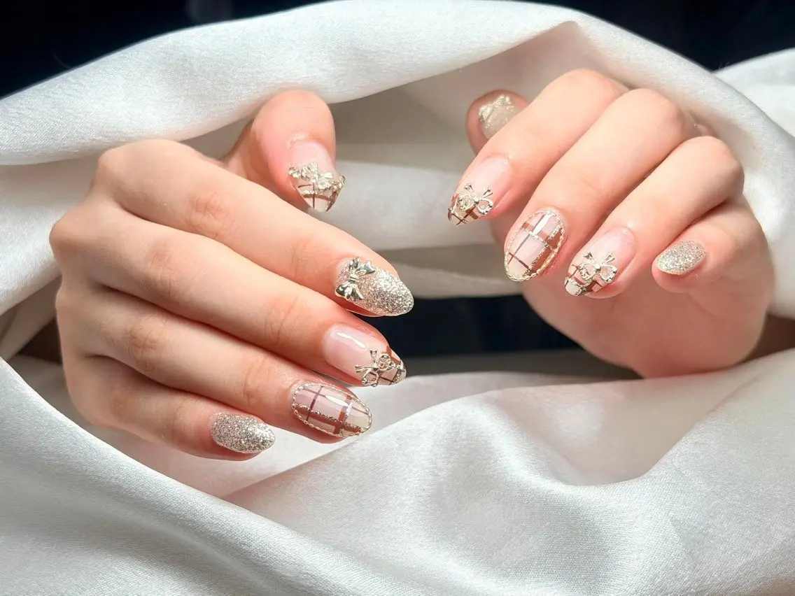 ネイル 桜ネイル 長さ出し フレンチネイル 韓国ネイル マグネットネイル ハンドネイル Kiwami nailsalonのネイルデザイン