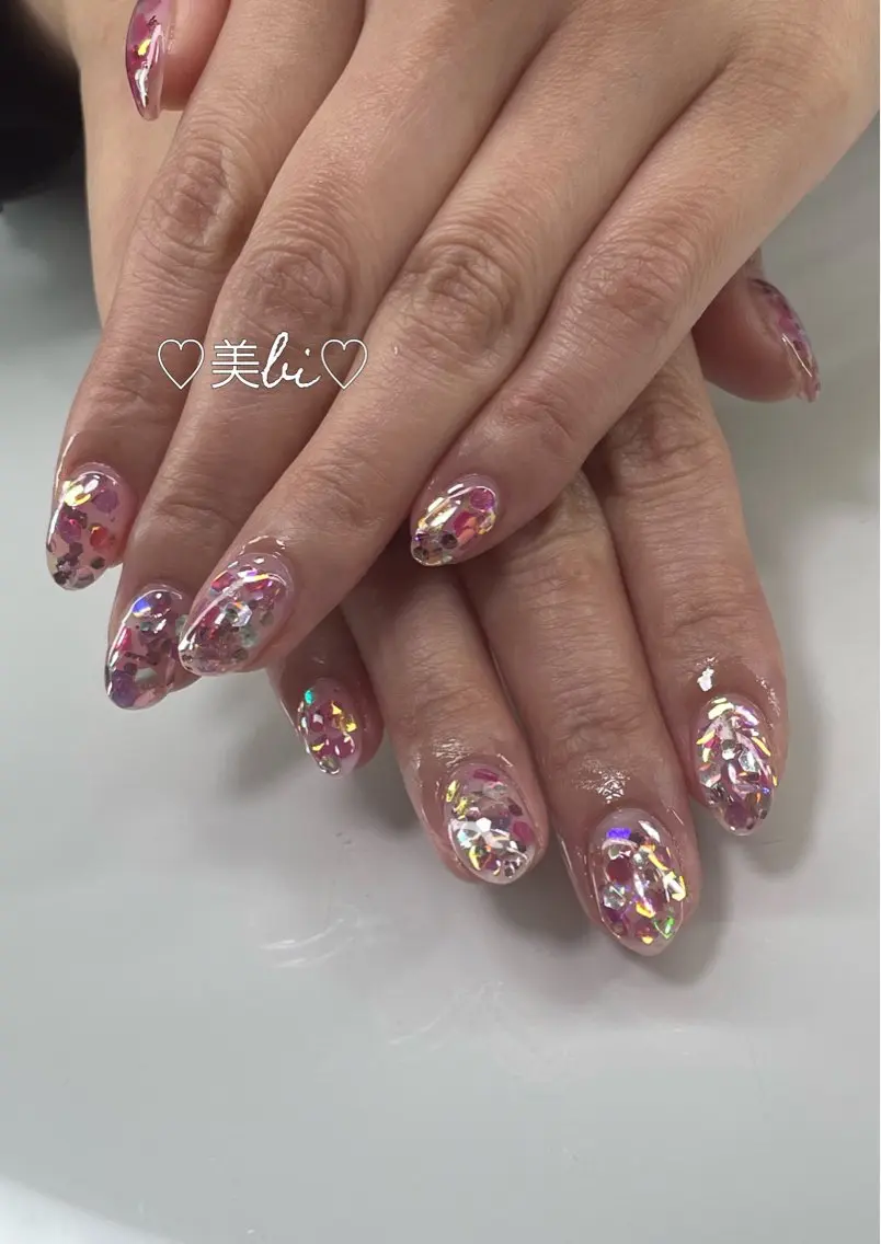ネイル アートネイル フラッシュネイル ラメ(グリッター) ワンカラーネイル シルバー ♡Bivi♡自爪に 優しいネイルサロンのネイルデザイン