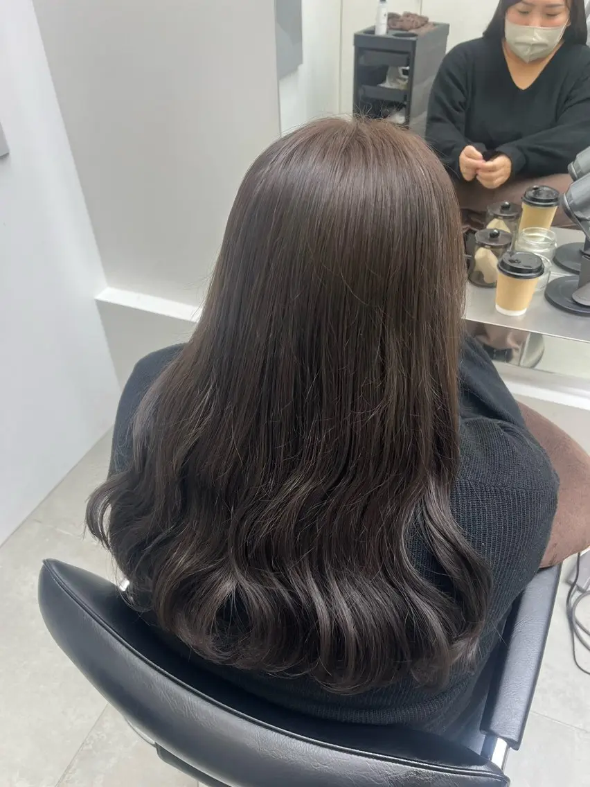 カラー 透明感\モテカラー 🏹͙💫YUUのヘアスタイル