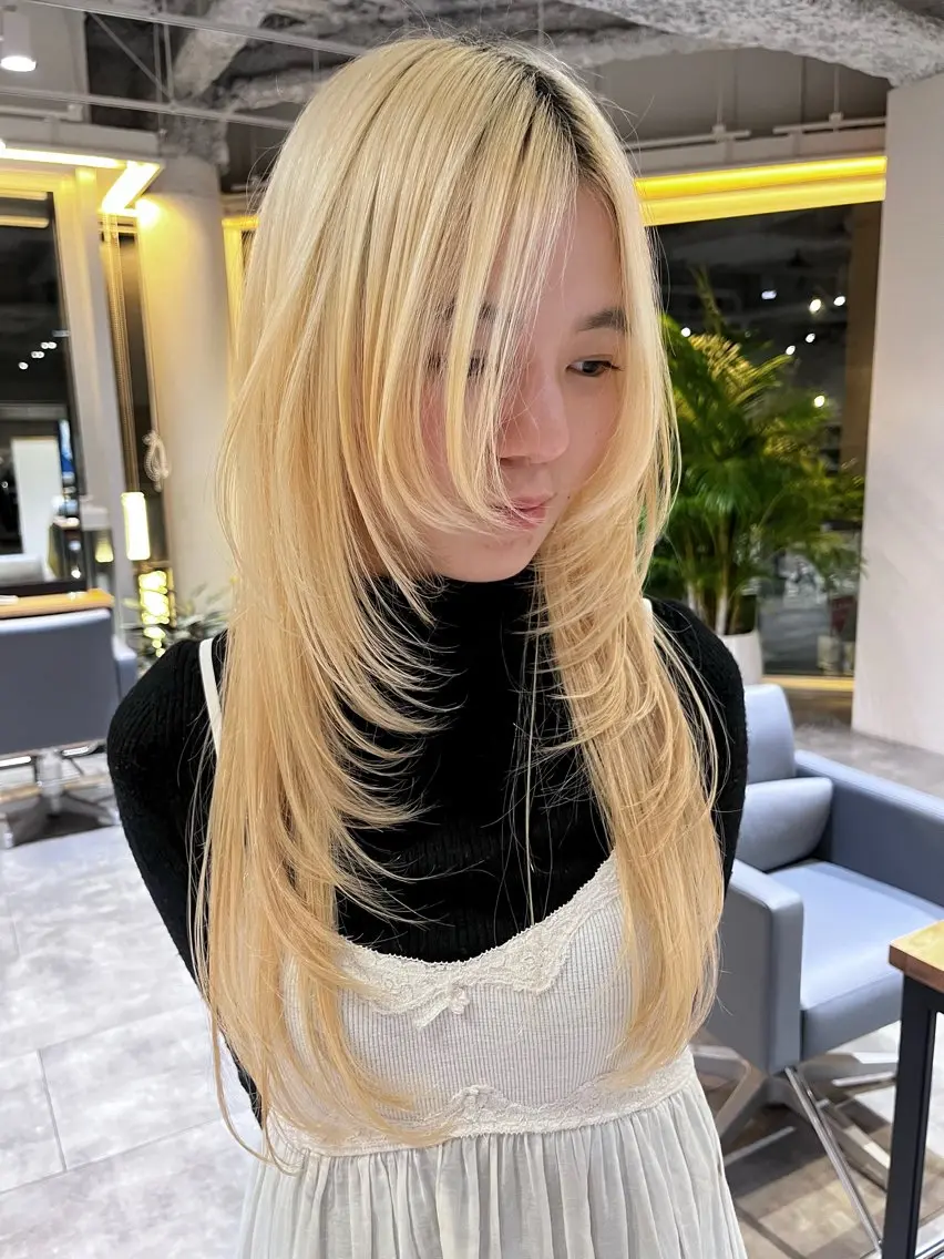 ミディアム カラー 韓国風ヘア レイヤーカット カット ヘアカラー 桃果 momokaのヘアスタイル