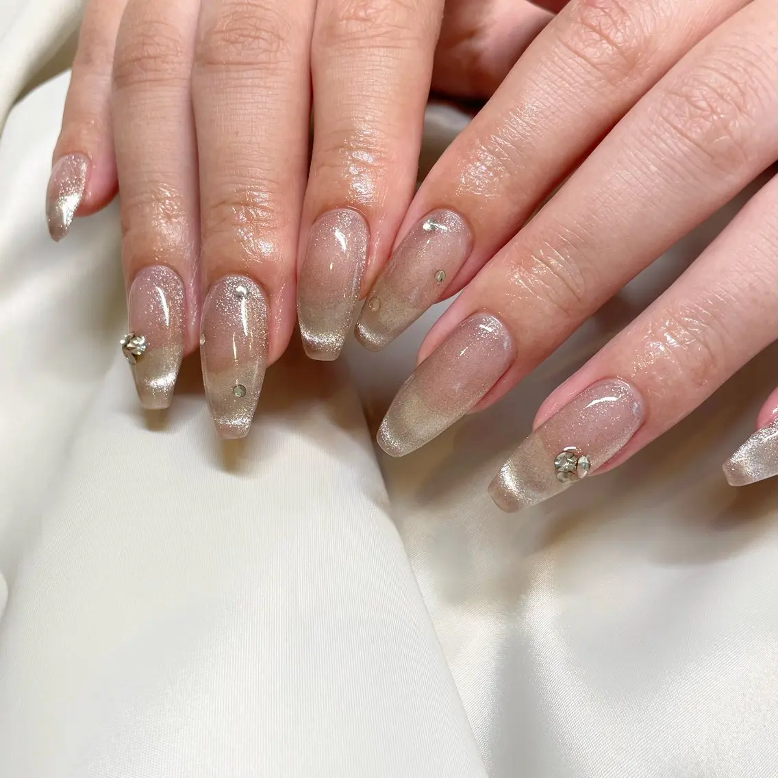 ネイル フレンチネイル マグネットネイル ハンドネイル ui nailのネイルデザイン