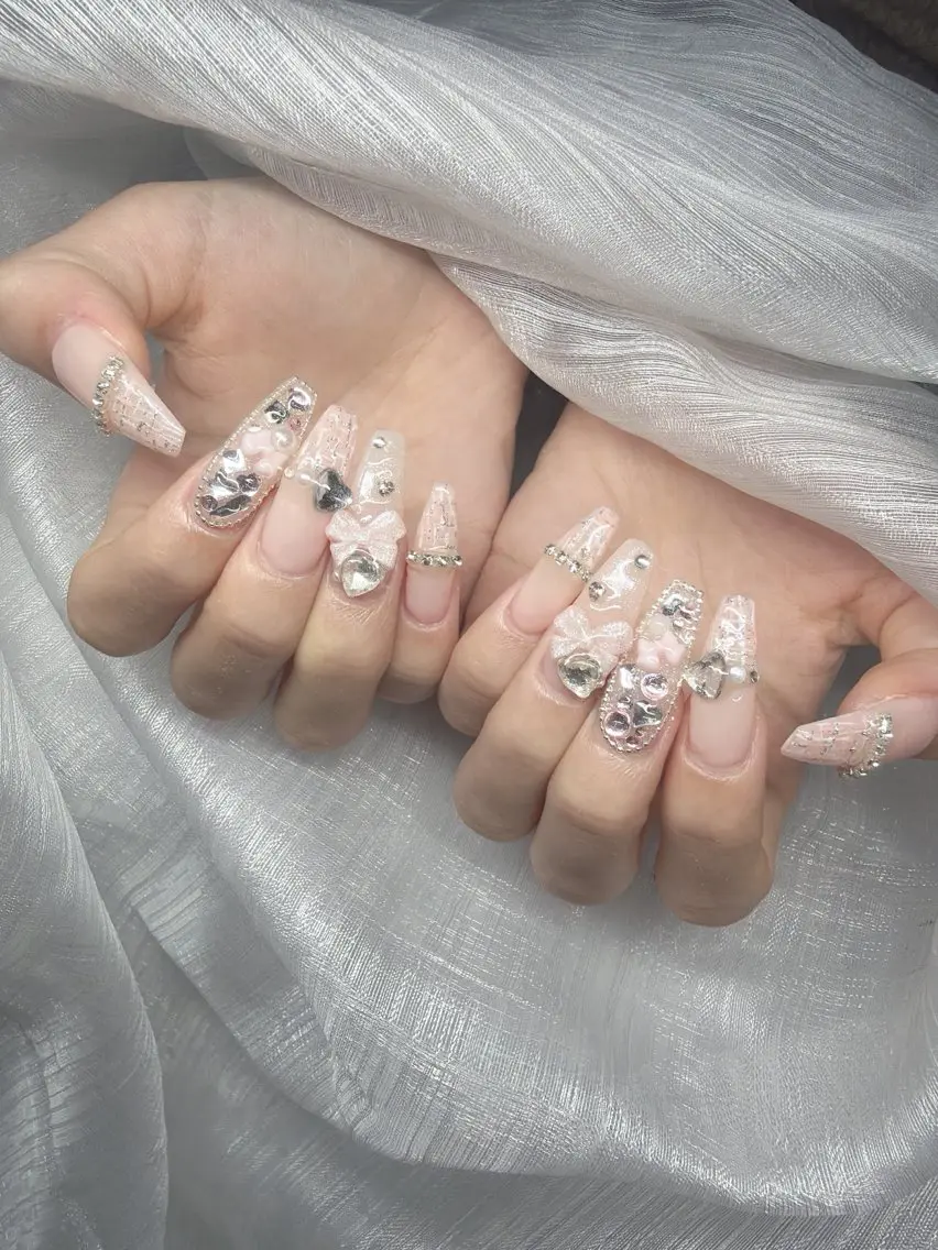 ネイル 長さ出し グラデーション 卒業式 キラキラネイル マグネットネイル ハンドネイル Lee Nailsのネイルデザイン