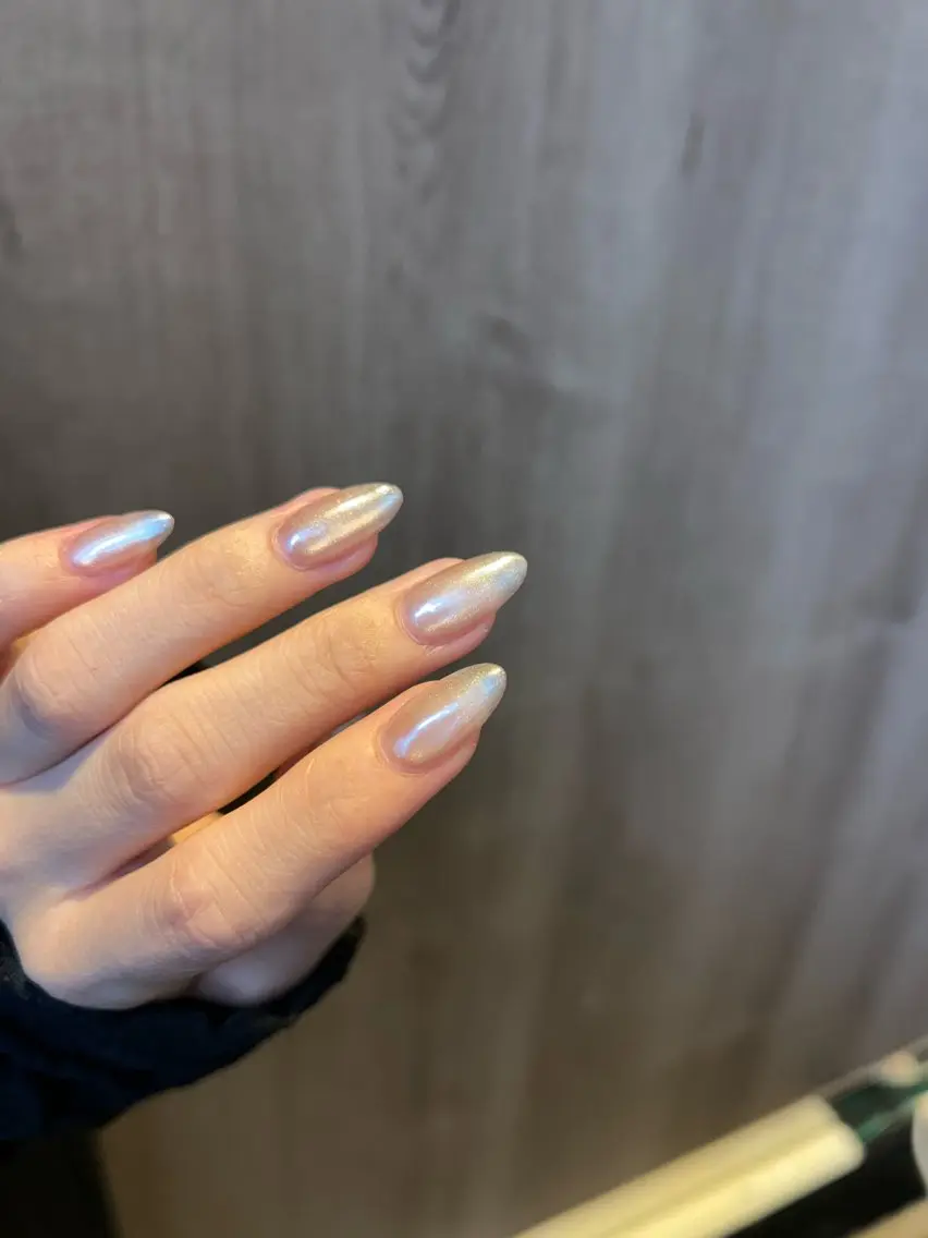 ネイル マグネットネイル ホワイト ハンドネイル mimi_ AIRIのネイルデザイン
