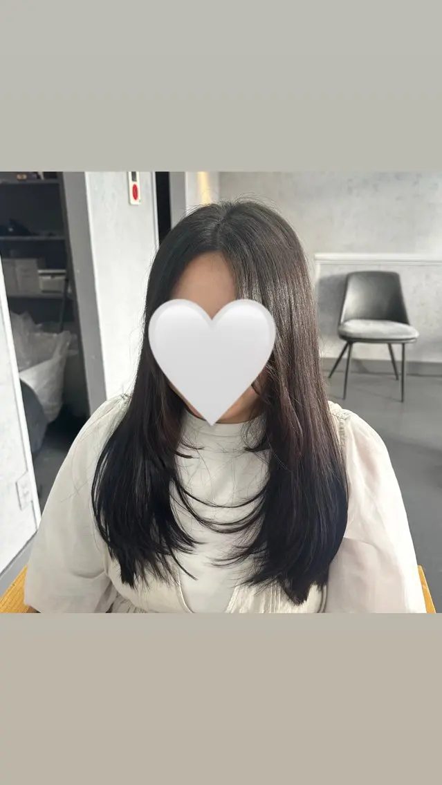 ロング 出崎 風果のヘアスタイル