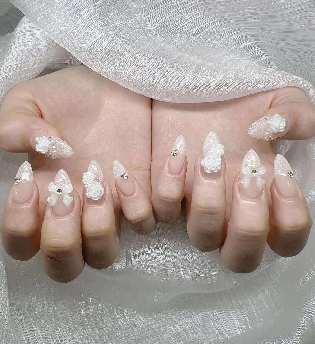 ネイル 長さ出し グラデーション 卒業式 キラキラネイル マグネットネイル ハンドネイル Lee Nailsのネイルデザイン
