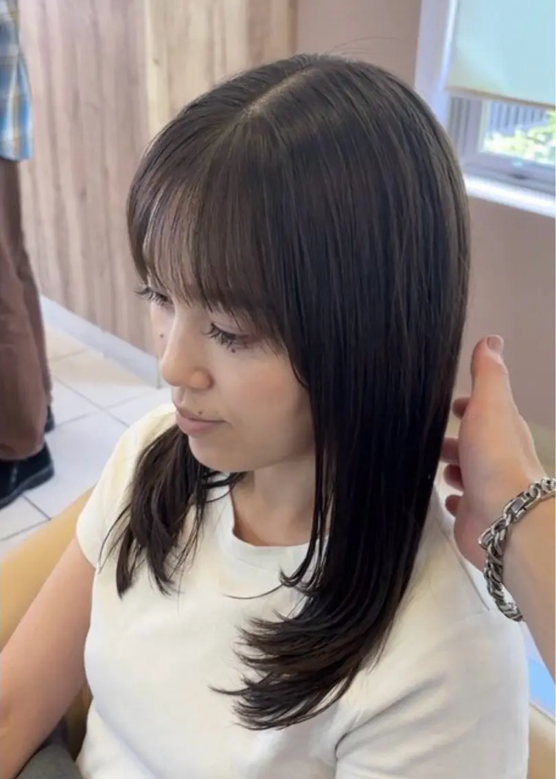 ミディアム カラー suzuno／ Ributeのヘアスタイル