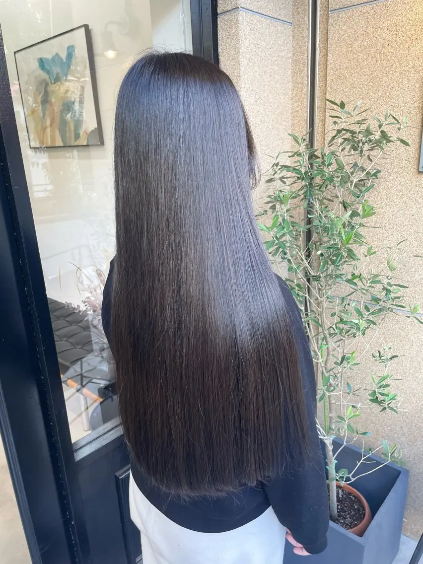 ロング 長谷川 黎のヘアスタイル