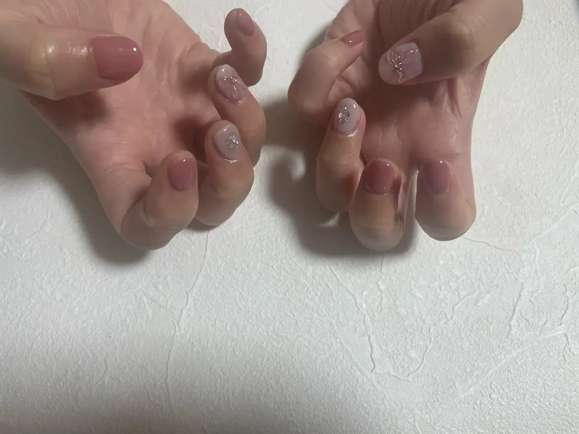 ネイル フットネイル ジェルネイル キラキラネイル メンズネイル パラジェル ハンドネイル kiki nail たまプラーザのネイルデザイン