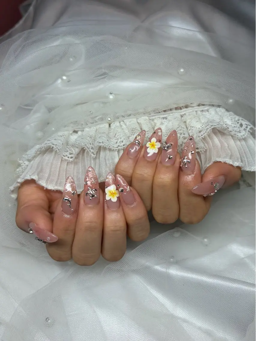 ネイル アートネイル マグネットネイル 夏ネイル ハンドネイル sissy moeのネイルデザイン