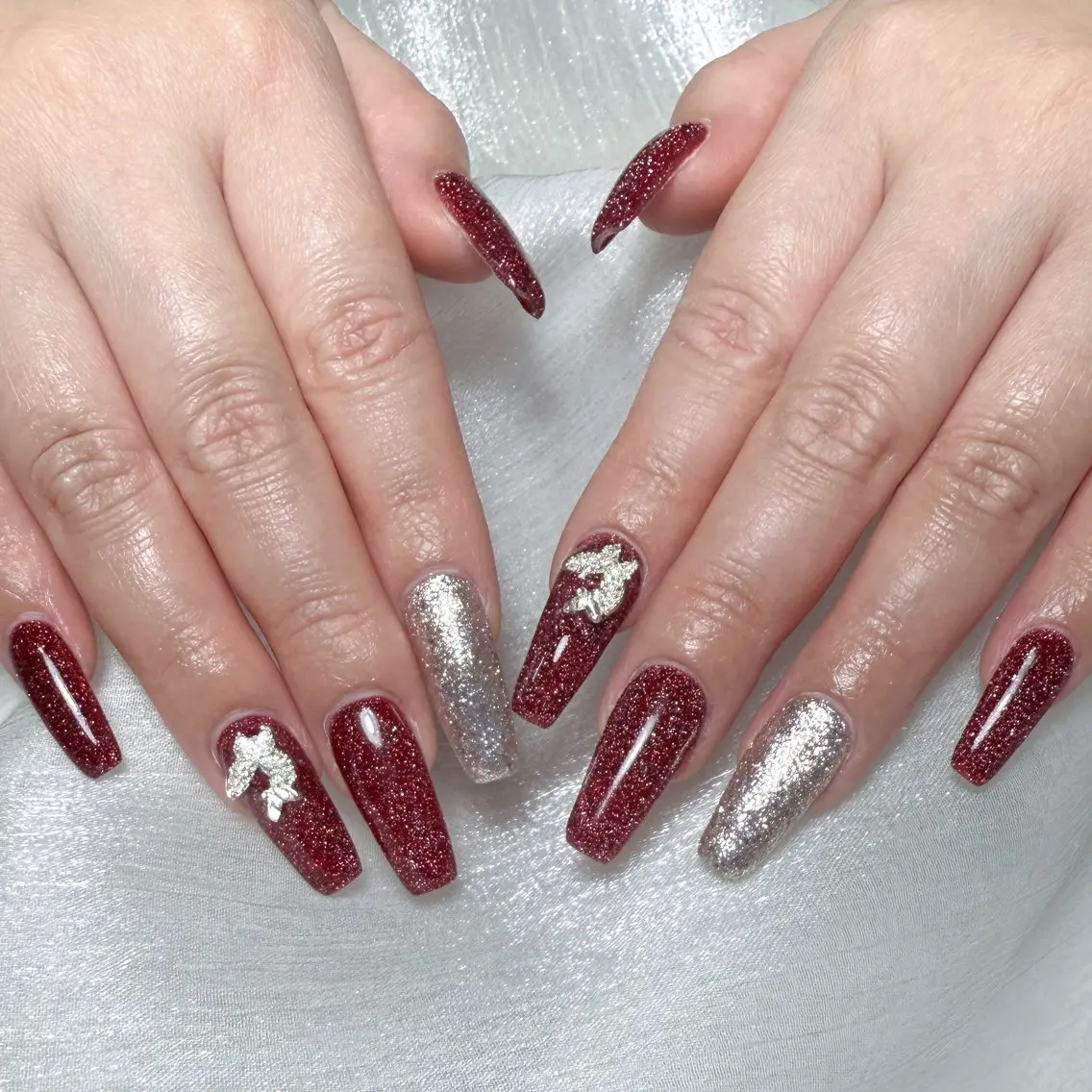 メンズ ネイル メンズ韓国風 アートネイル オーロラネイル ガーリー キラキラネイル ハンドネイル Nail salon 木にいるのネイルデザイン