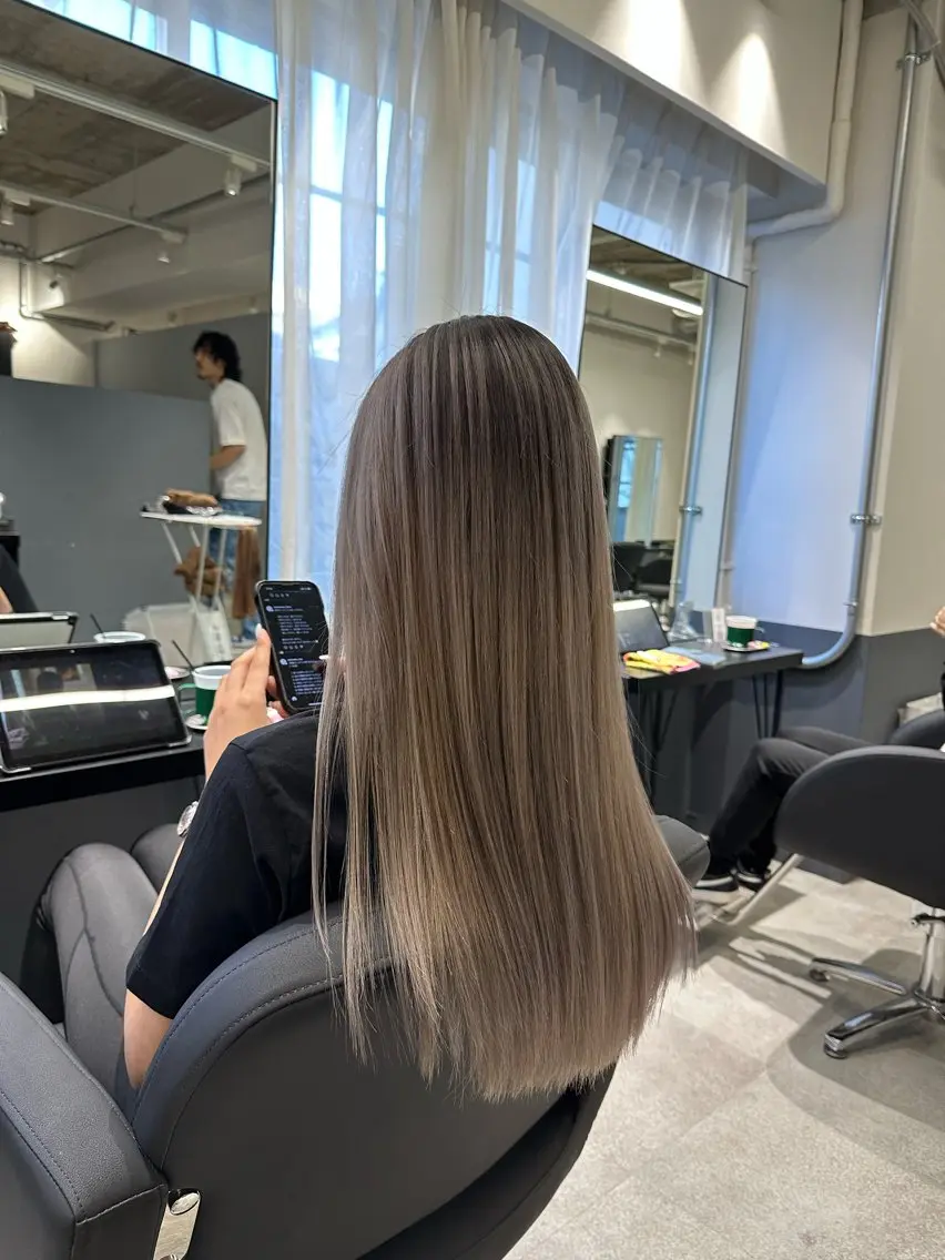ロング レイヤーカット Rubik's江坂 ルービックえさかのヘアスタイル