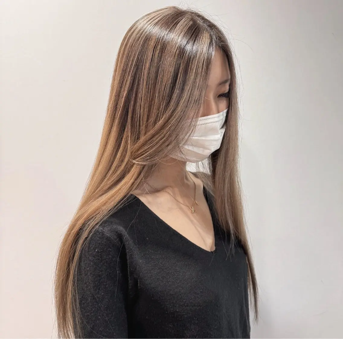 ロング カラー バレイヤージュ ハイライトカラー ハイライト レイヤーカット 韓国風カラー🤎 𝒄𝒉𝒊𝒌𝒂のヘアスタイル