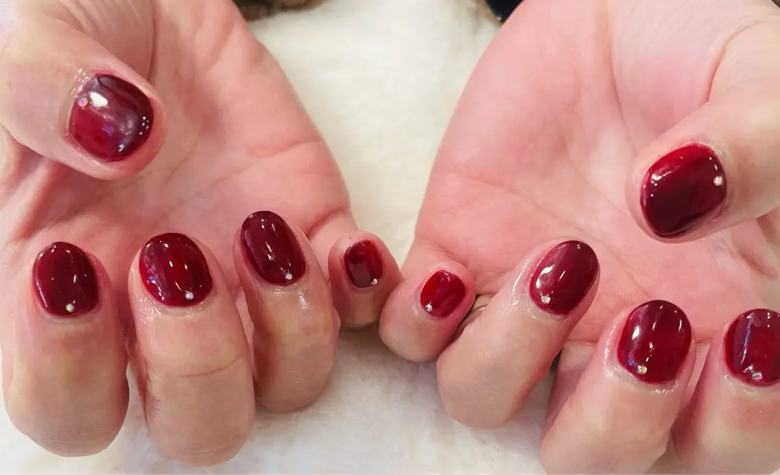 ネイル ワンカラーネイル ストーンネイル koto nailsのネイルデザイン