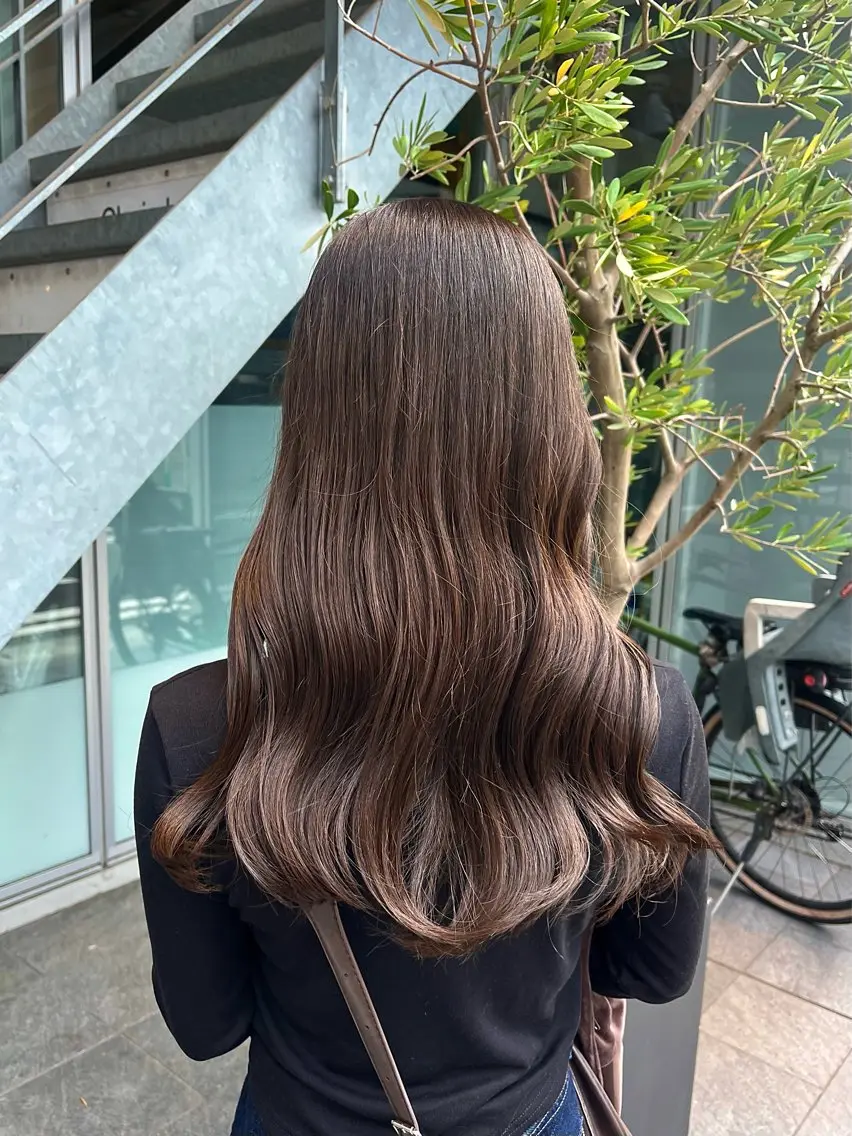 セミロング ヘアカラー イケハラ ナナミのヘアスタイル