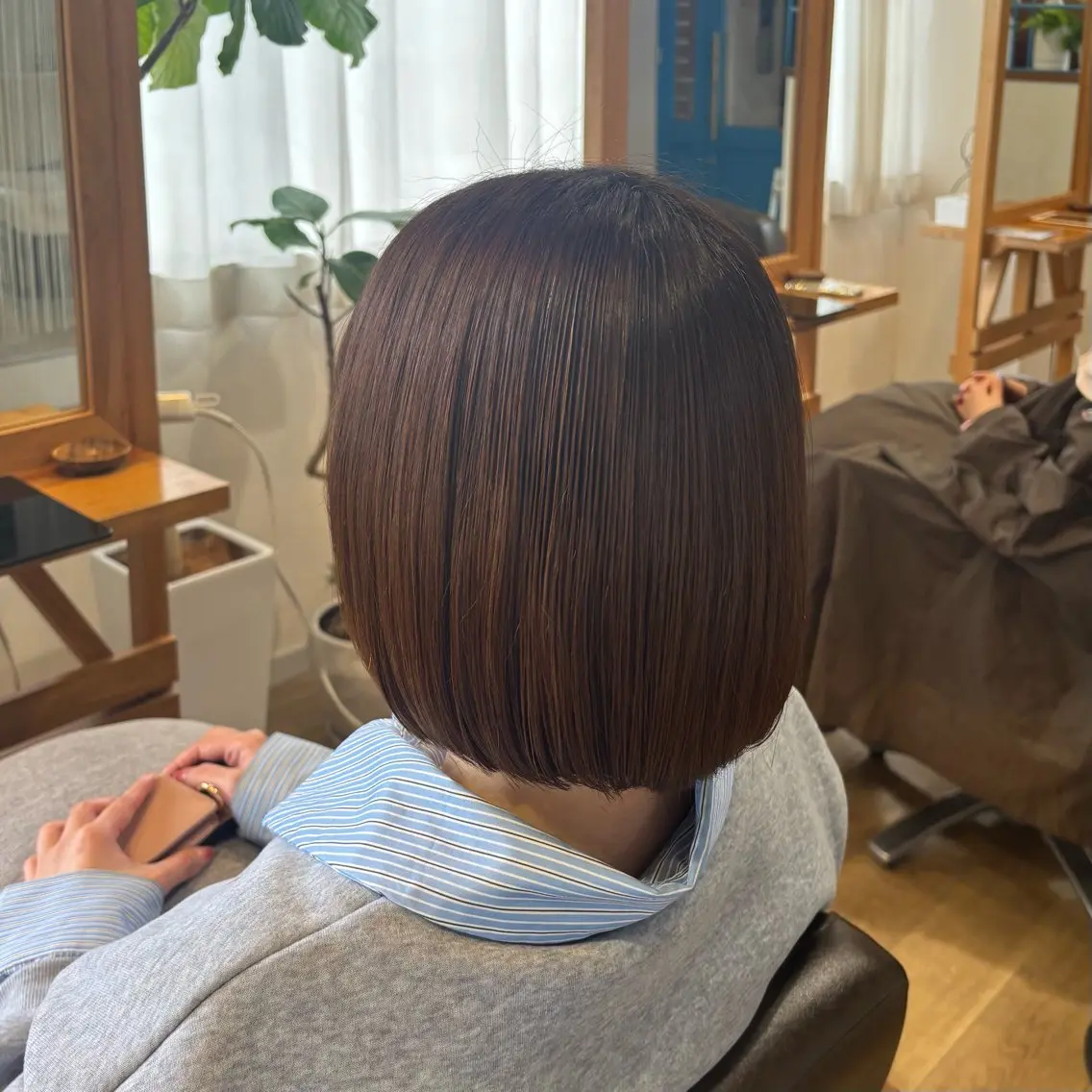 ショート パーマ 縮毛矯正 ストレートパーマ RINNO🌷透明感 カラー/髪質改善のヘアスタイル