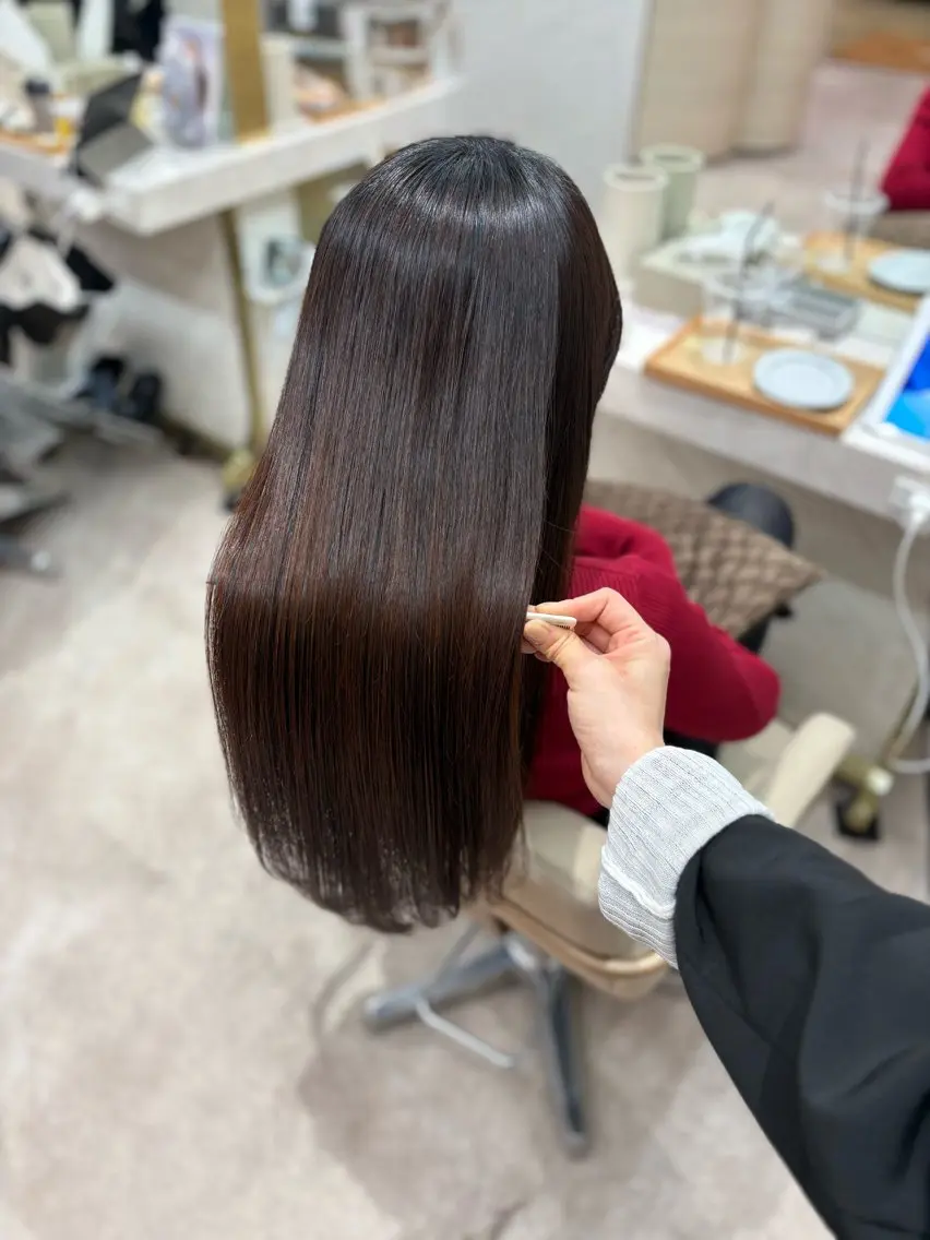 ロング カット 縮毛矯正 トリートメント 🫧美髪矯正特化🫧 小林杏夏のヘアスタイル
