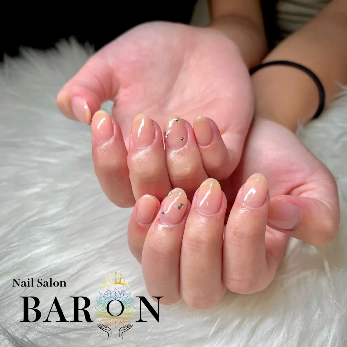 ネイル ピンク ピンクベージュ ストーンネイル ハンドネイル ☆SAKI☆ BARON 店長のネイルデザイン