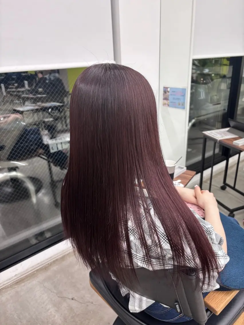 ロング カラー ピンクカラー 鈴木 ちさきのヘアスタイル