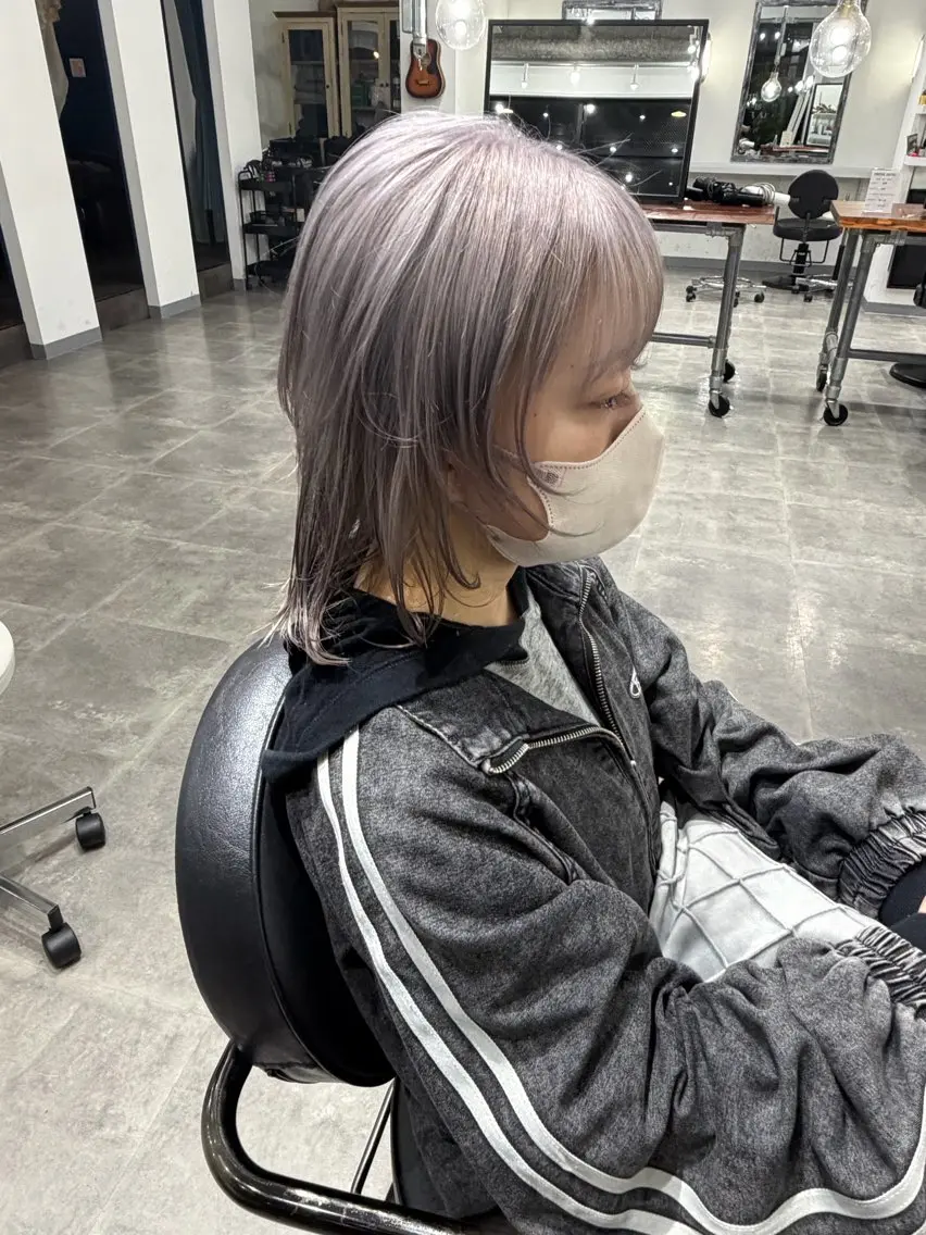 カラー ヘアカラー 🩵HOLLY🩵 ブリーチ🩵カレンのヘアスタイル
