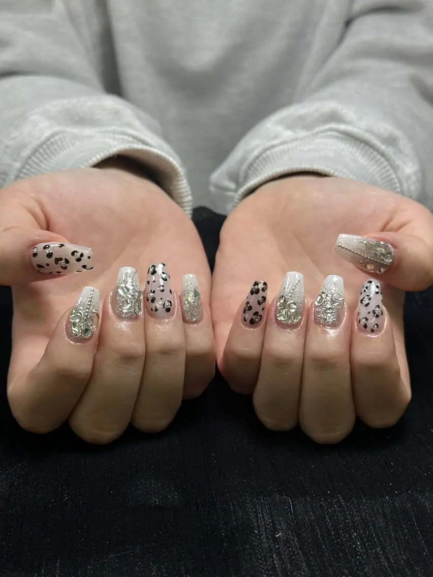 ネイル IRO Nail Studioのネイルデザイン