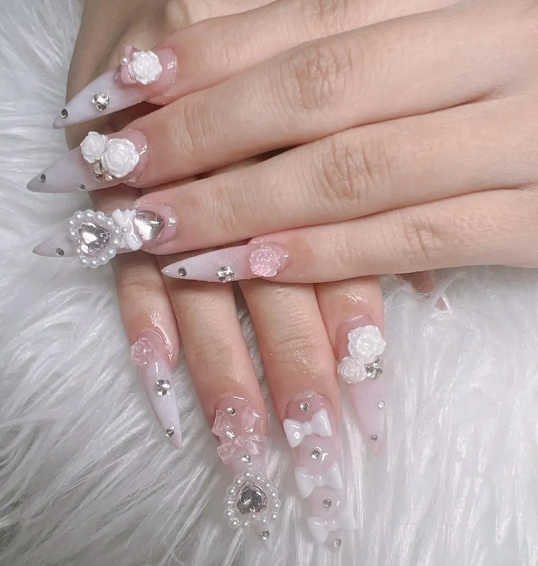 ネイル フレンチネイル ジェルネイル ハロウィン マグネットネイル ネイルチップ ハンドネイル H.baby Nail Salonのネイルデザイン
